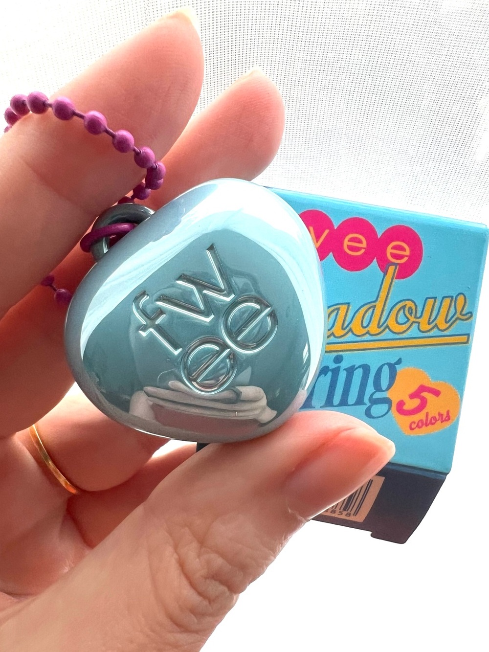NIB Fwee Eyeshadow Heart Compact Keychain 1.5g - Dreamy soft Pink shimmer
